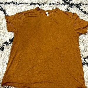 Lululemon brown tshirt